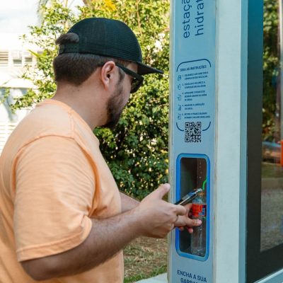 Lançamento ERA Digital: redefinindo a hidratação em espaços públicos e a publicidade DOOH