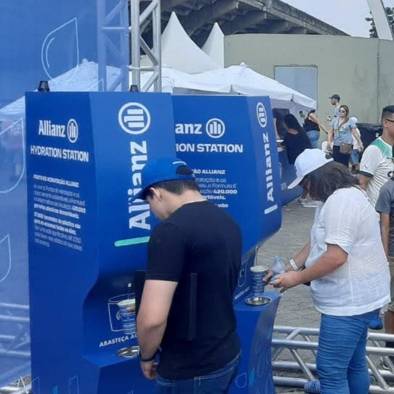 RefilMe: Fornecimento de água inteligente para eventos